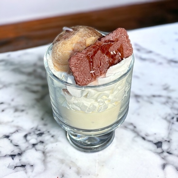 ⚠️SALE Candle // Handmade Cookie And Ice Cream Candle SEND OFFERS🥳 - Picture 4 of 6